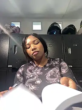 BrendaFernandez  online show from 05.27.26