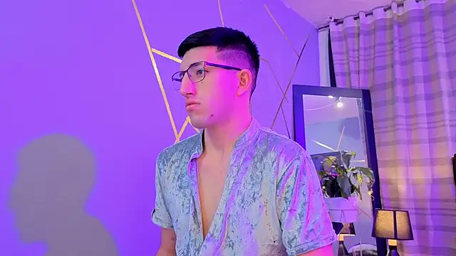 Un Sluttyy online show from 11.17.25