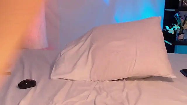 Belladonna lips online show from 03.27.26