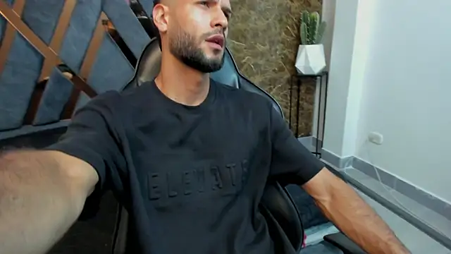 Snapshot of Jacob_Benelli chatting on 02.11.26 Jacob Benelli online show from 02.11.26