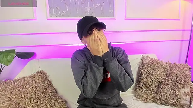 AliceMadnes online show from 03.23.26