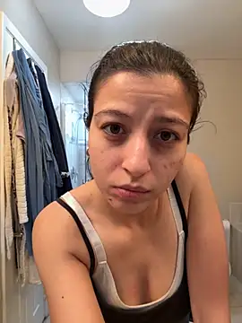 SaintNina online show from 11.24.25