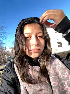 SaintNina online show from 12.01.25