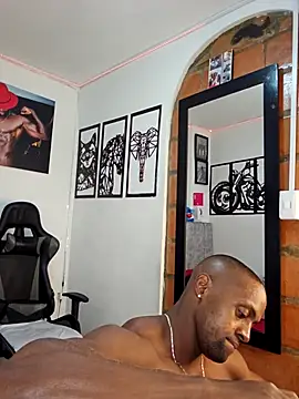 Snapshot of MIKE_KILIANjs chatting on 11.22.25 MIKE KILIANjs online show from 11.22.25