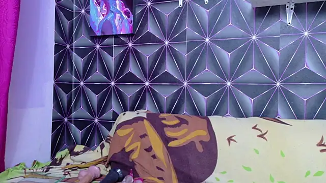 emilygrooe online show from 12.03.25