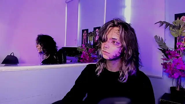 luxiel  online show from 12.02.25