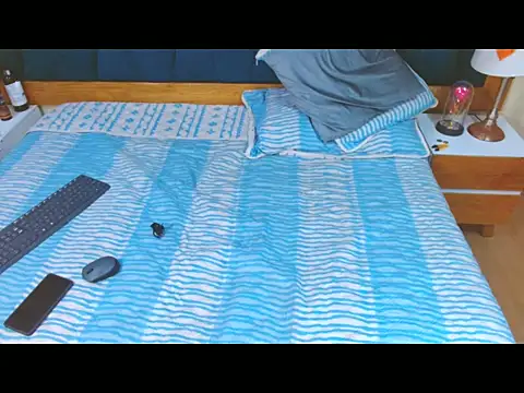 Snapshot of morrigan_luxus2 chatting on 12.13.25 morrigan luxus2 online show from 12.13.25