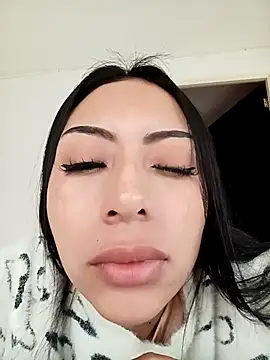 Scarlett Greys online show from 11.14.25