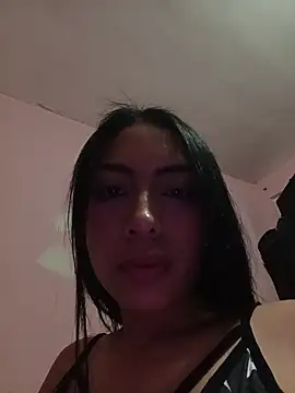 Scarlett Greys online show from 11.30.25