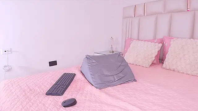 alanarose18 online show from 05.29.26