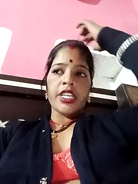 Snapshot of Hot_eras8 chatting on 11.14.25 Hot eras8 online show from 11.14.25