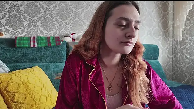 Snapshot of SweetLiaison chatting on 02.11.26 SweetLiaison online show from 02.11.26