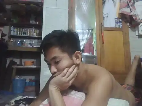 Snapshot of denzkylexx chatting on 06.12.26 denzkylexx online show from 06.12.26