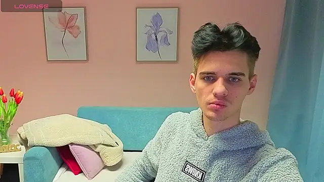 LiamMerci online show from 11.10.25