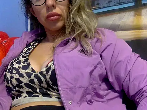 liongirl69 online show from 04.19.26