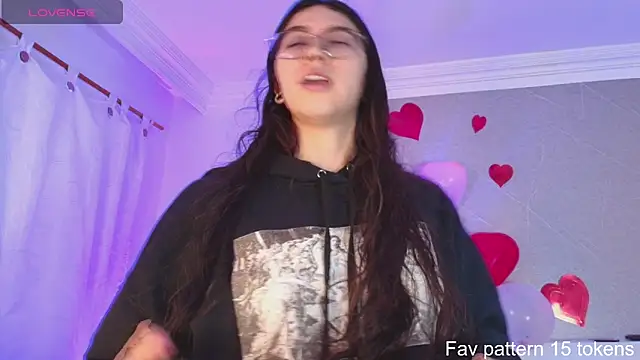 Snapshot of Lilith_rose6 chatting on 02.14.26 Lilith rose6 online show from 02.14.26