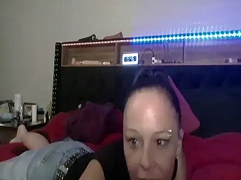 nikkibae33 online show from 06.08.26