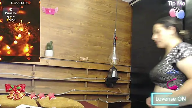 Snapshot of allison_baby20 chatting on 11.14.25 allison baby20 online show from 11.14.25