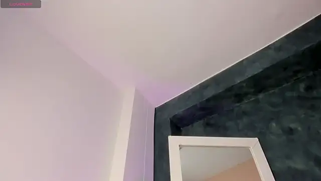 BellaRooux online show from 01.05.26