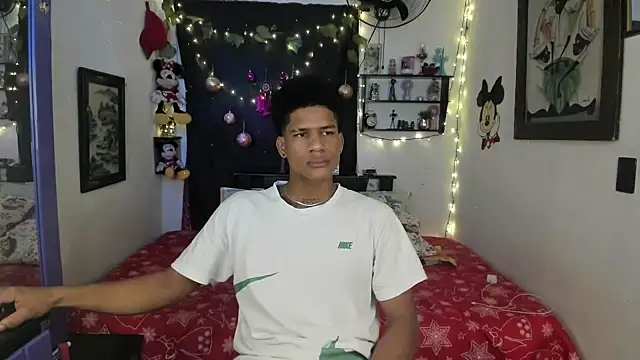 JUANBIGCOCK21CM online show from 12.18.25