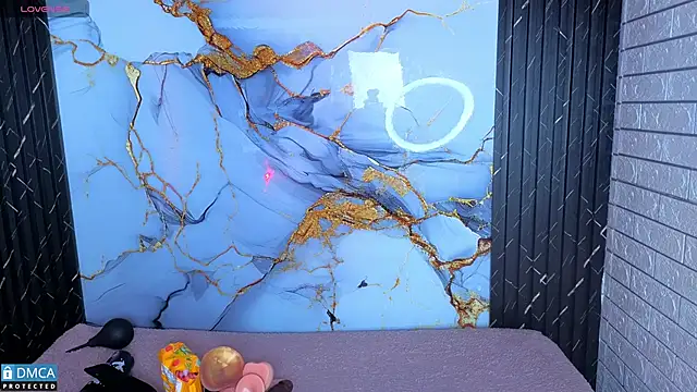 sofia sstonee  online show from 02.04.26