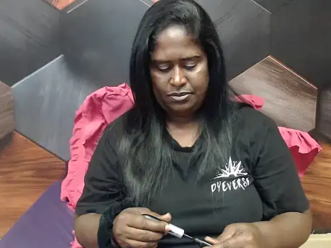 IndianDeluxe online show from 11.08.25