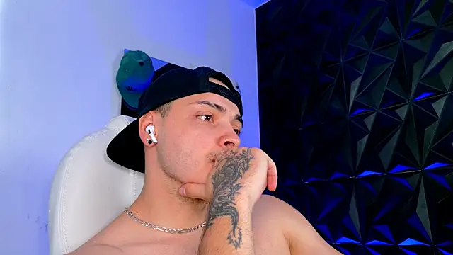 Maxwell Dupont online show from 11.30.25