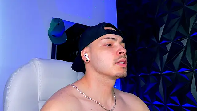 Maxwell Dupont online show from 01.11.26