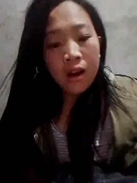 Yumiik2kk online show from 11.28.25