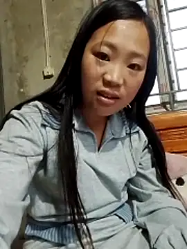 Yumiik2kk online show from 12.15.25