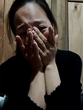 Yumiik2kk online show from 12.21.25