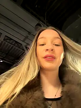 SashaCatt online show from 11.20.25