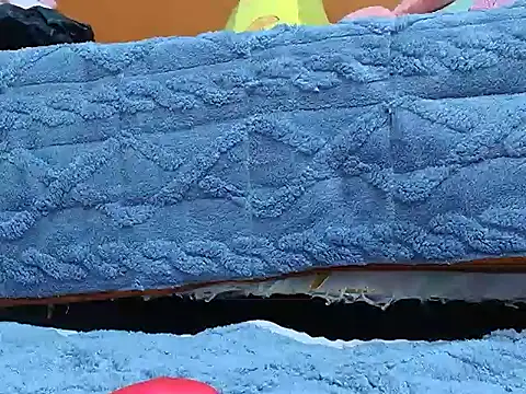 Tiny-122 online show from 04.17.26