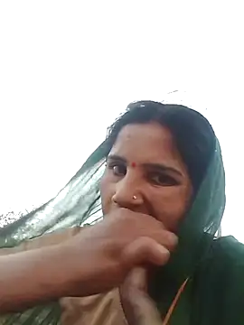 Snapshot of Seema_ji12 chatting on 05.19.26 Seema ji12 online show from 05.19.26