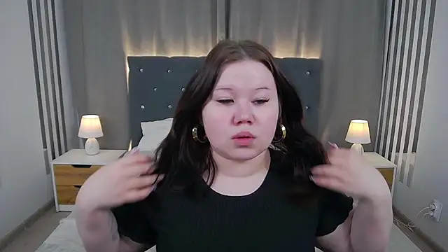 EvaNova  online show from 12.14.25