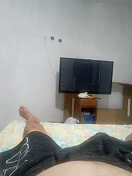 Snapshot of Lupercinio chatting on 11.15.25 Lupercinio online show from 11.15.25