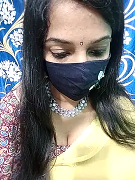 Honeya96 online show from 12.18.25