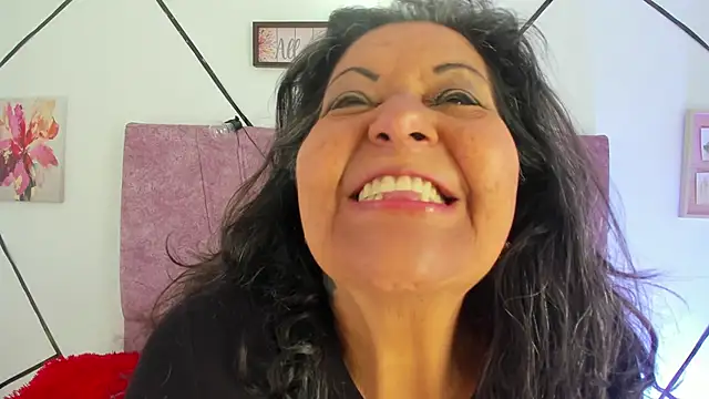 Victoriaa Anderson online show from 02.04.26