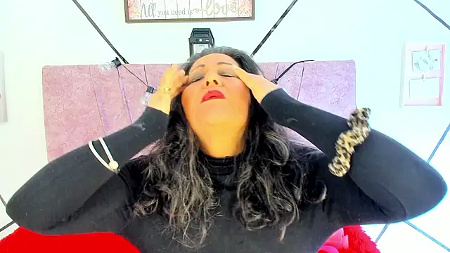 Victoriaa Anderson online show from 02.05.26