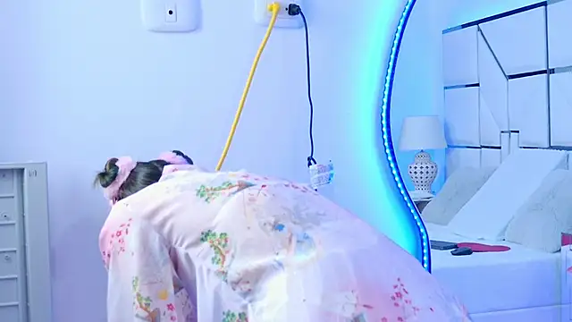 BunnySexyy18 online show from 01.11.26