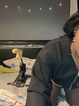 Snapshot of HotKaylaa chatting on 11.26.25 HotKaylaa online show from 11.26.25