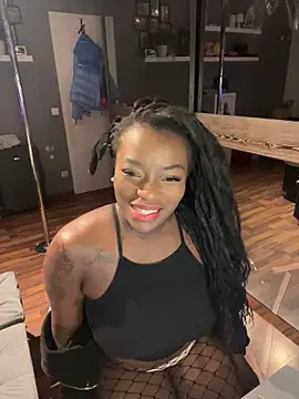 Snapshot of HotKaylaa chatting on 12.01.25 HotKaylaa online show from 12.01.25