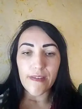 ArianaXFresh online show from 11.18.25