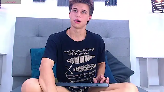 Liam York  online show from 03.28.26