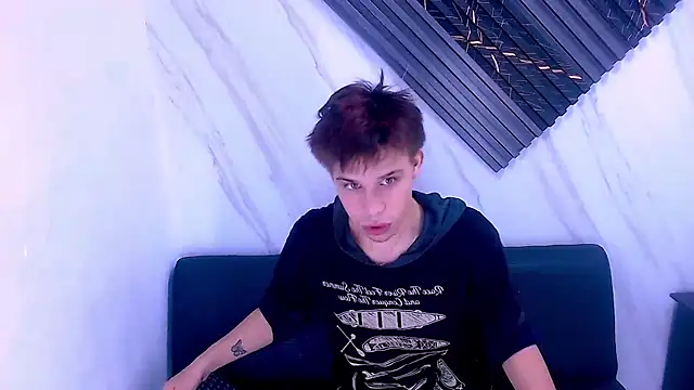 Liam York  online show from 04.05.26