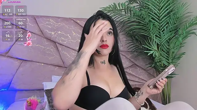  Naomi Fox  online show from 12.16.25