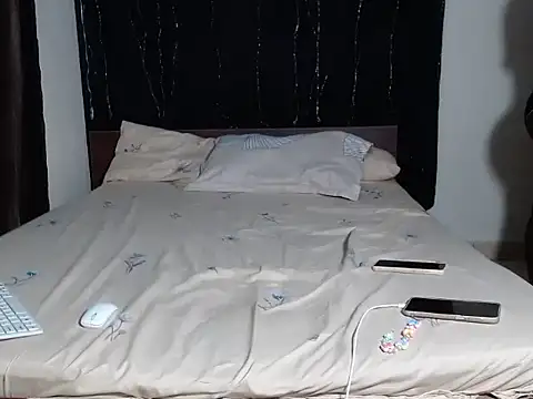 WettLyn online show from 11.13.25