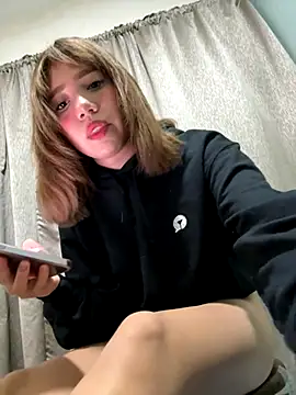 latinahorny11 online show from 12.18.25