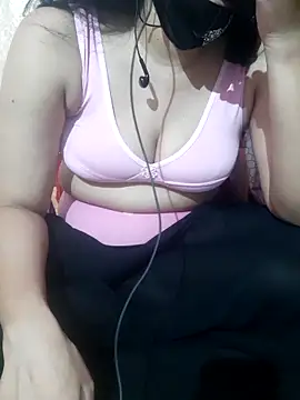 HotGirl23231 online show from 12.15.25