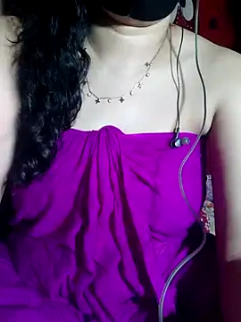 Snapshot of HotGirl23231 chatting on 07.14.26 HotGirl23231 online show from 07.14.26